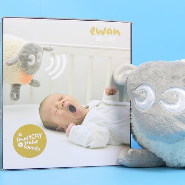 Овечка Ewan Deluxe для білого шуму для немовлят і малюків, Датчик плачу та нічник, 10 заспокійливих звуків т1 2344 фото