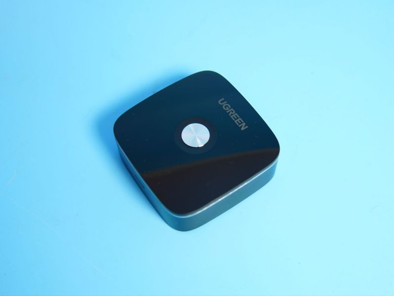 Bluetooth-аудіоресівер Ugreen Bluetooth 5.3 вихід 3.5 мм AUX та 2RCA вбудований акумулятор до 8 годин роботи підтримка двох пристроїв живлення Micro USB Чорний а1 31313 фото
