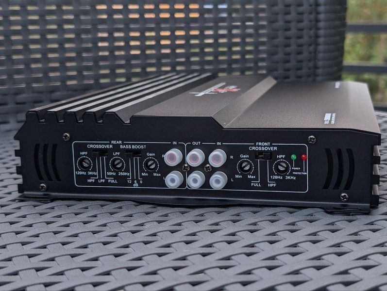 Excalibur X500.4 Чёрный &mdash; высокомощный усилитель с 2000 Вт для глубоких басов и насыщенного аудио в автомобиле 555RНЦ200 фото