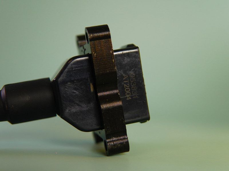 Запалювальна котушка BMW E30, E36, E46, E34, E39, E32, E38, E31 &mdash; висока якість та довговічність 5555555S фото