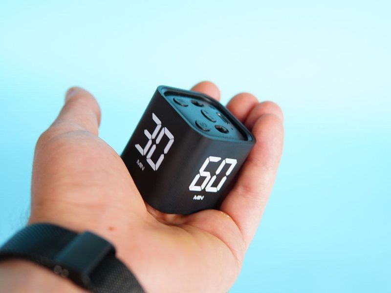 Цифровой таймер-куб F4 Gravity Timer &mdash; удобный и точный инструмент для кухни, учебы и работы А1232435 фото