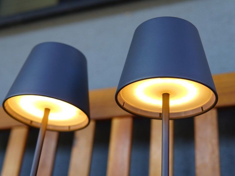 Настільна лампа GGNOO Wireless Touch IP54 &mdash; металевий корпус, LED-світло і регулювання яскравості 55555L6857 фото