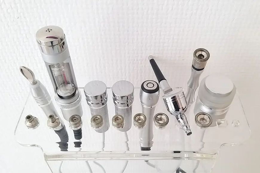 Косметологічний комбайн MULTI 7 &ndash; мультифункціональний апарат з електропорацією, мікрострумами, гальванікою та радіочастотним ліфтингом 9999999 фото